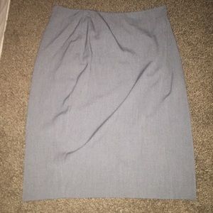 Grey pencil skirt